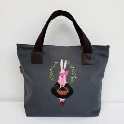 국산가방 [ 국산 ] 토끼 자수 나일론 손가방 엄마가방 선물 보조가방 스퀘어 토트백 4color